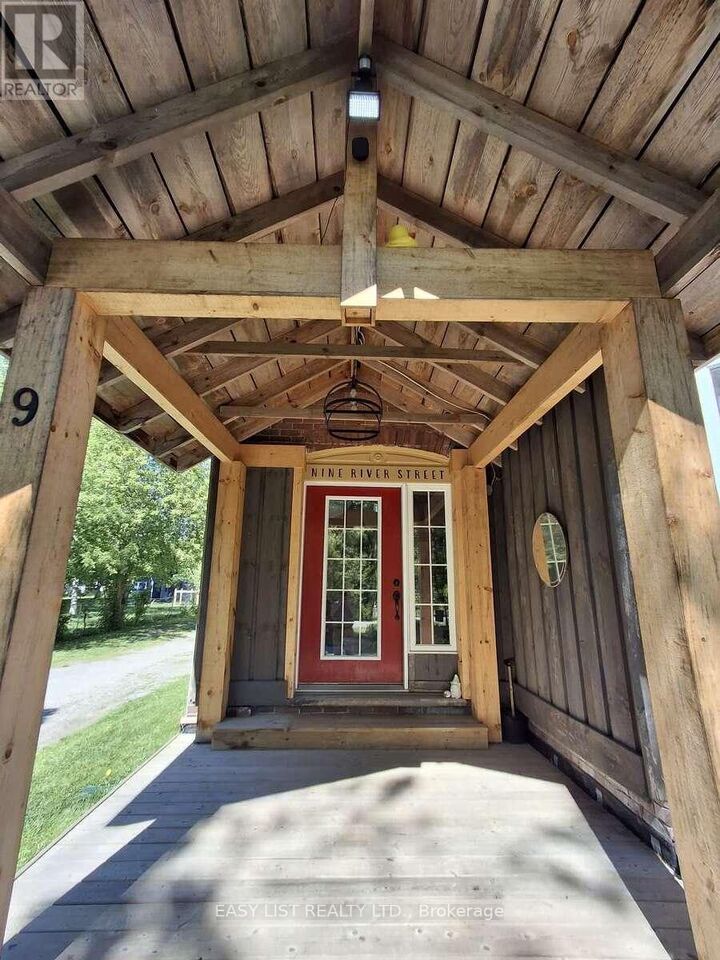 Property Photo:  9 River Street  ON L0K 1E0 