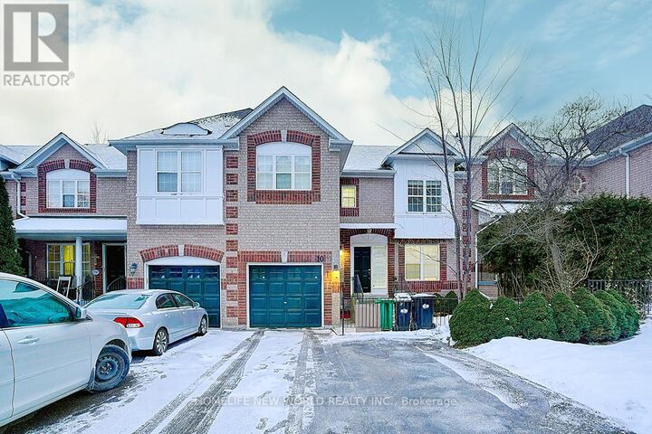 Property Photo:  199 Hillcrest Upper Avenue 10  ON L5B 4L5 