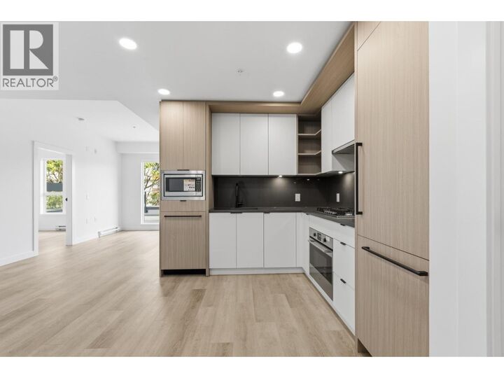 Property Photo:  2268 East Broadway 403  BC V5N 0L2 