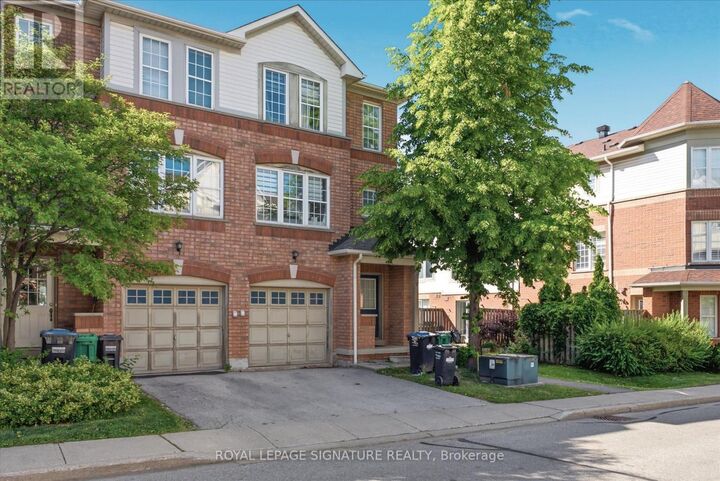 Property Photo: 3030 Breakwater Court 31 ON L5B 4N8
