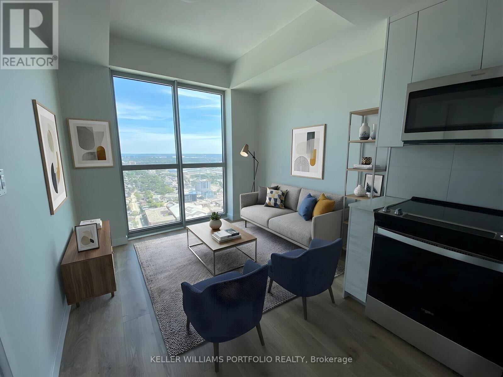 Property Photo:  60 Frederick Street 3701  ON N2H 0C7 