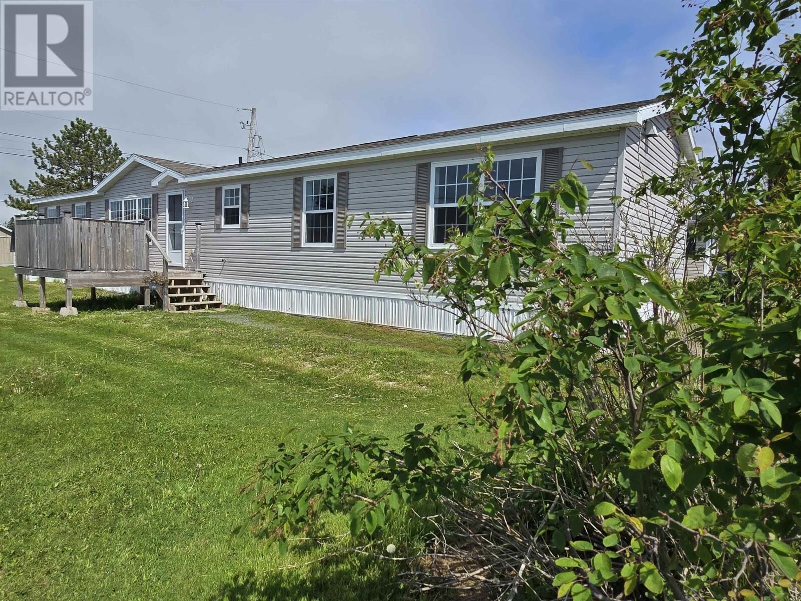 Property Photo: 9 Highfield Ave Avenue NS B2G 0E7