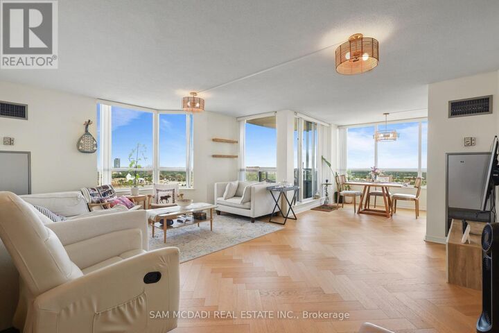 Property Photo:  550 Webb Drive #1803  ON L5B 3Y4 