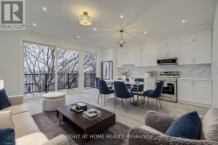 Property Photo: 9 Beechwood Avenue Upper ON M6N 4S9