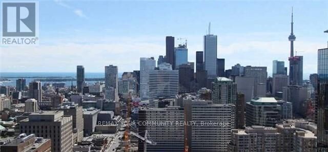 Property Photo:  15 Grenville Street 4205  ON M4Y 1A1 