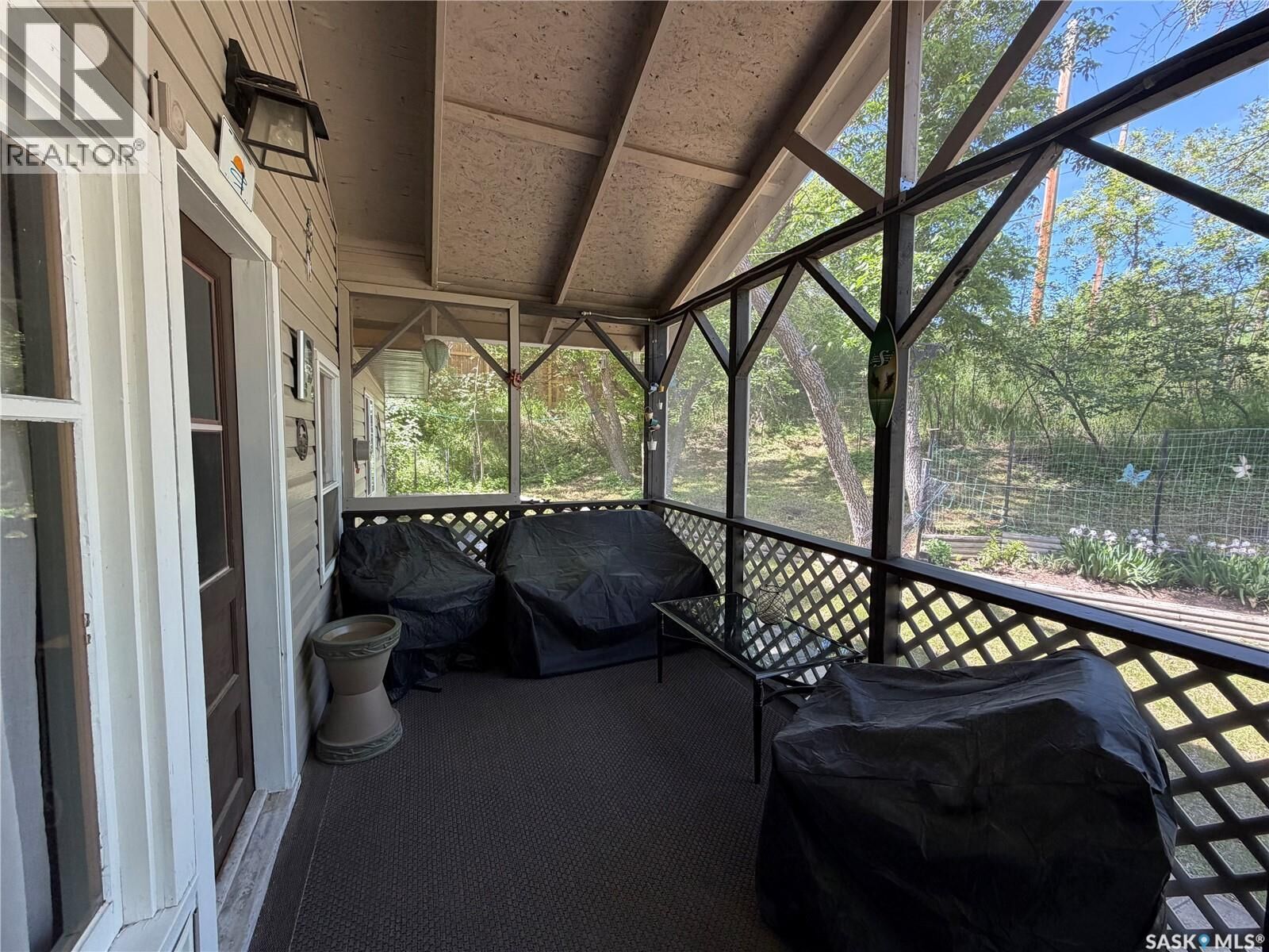 Property Photo:  825 Tatanka Drive  SK S0H 4C0 