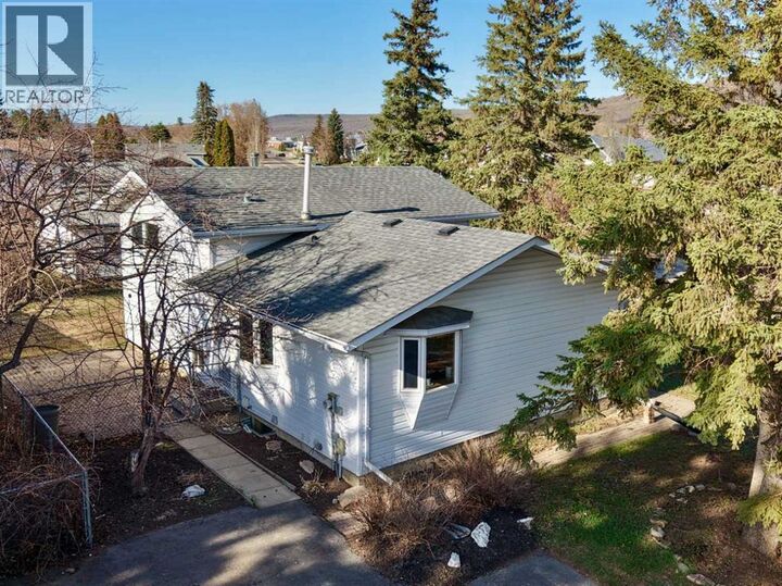 Property Photo: 9714 77 Avenue AB T8S 1C9