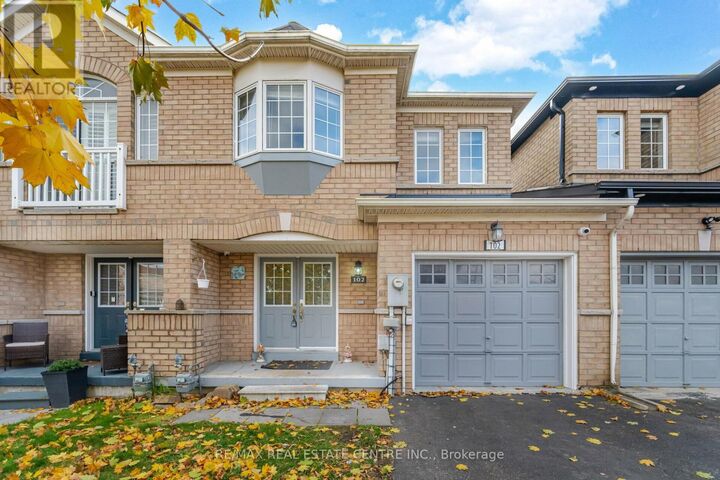 Property Photo:  102 Charcoal Way  ON L6Y 5R9 