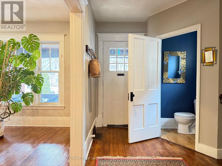 Property Photo: 48 Elmwood Avenue East ON N6C 1J3