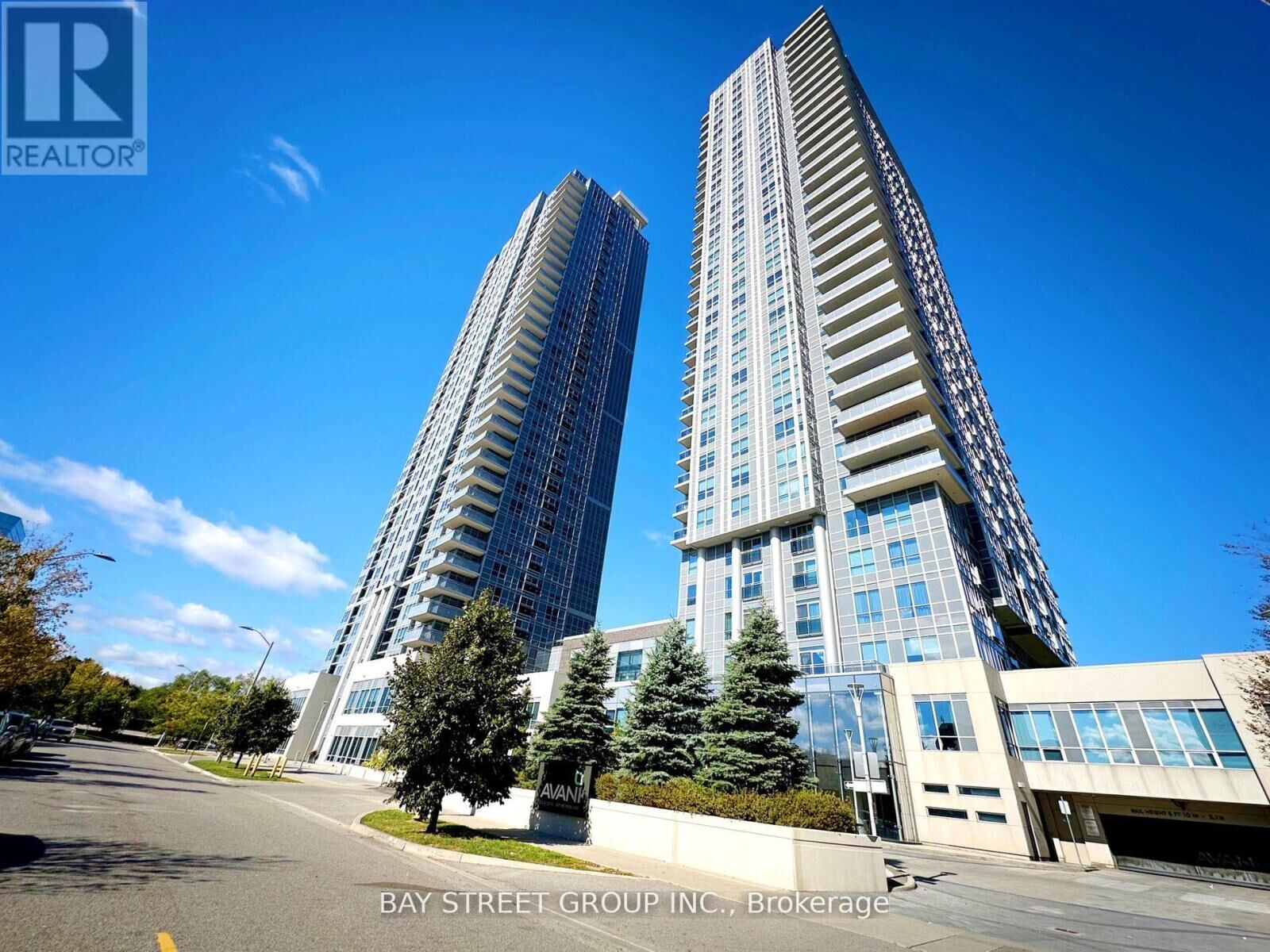 Property Photo: 255 Village Green Square 401 ON M1S 0L3