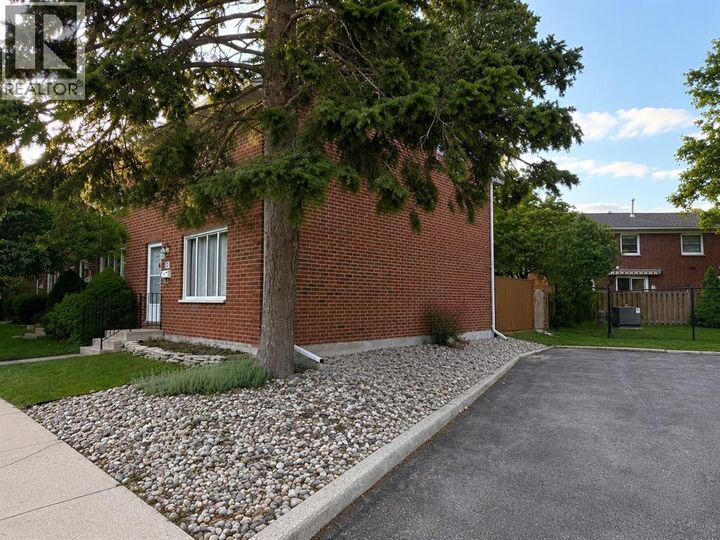 Property Photo:  76 Olympus Court 66  ON N7S 4S7 