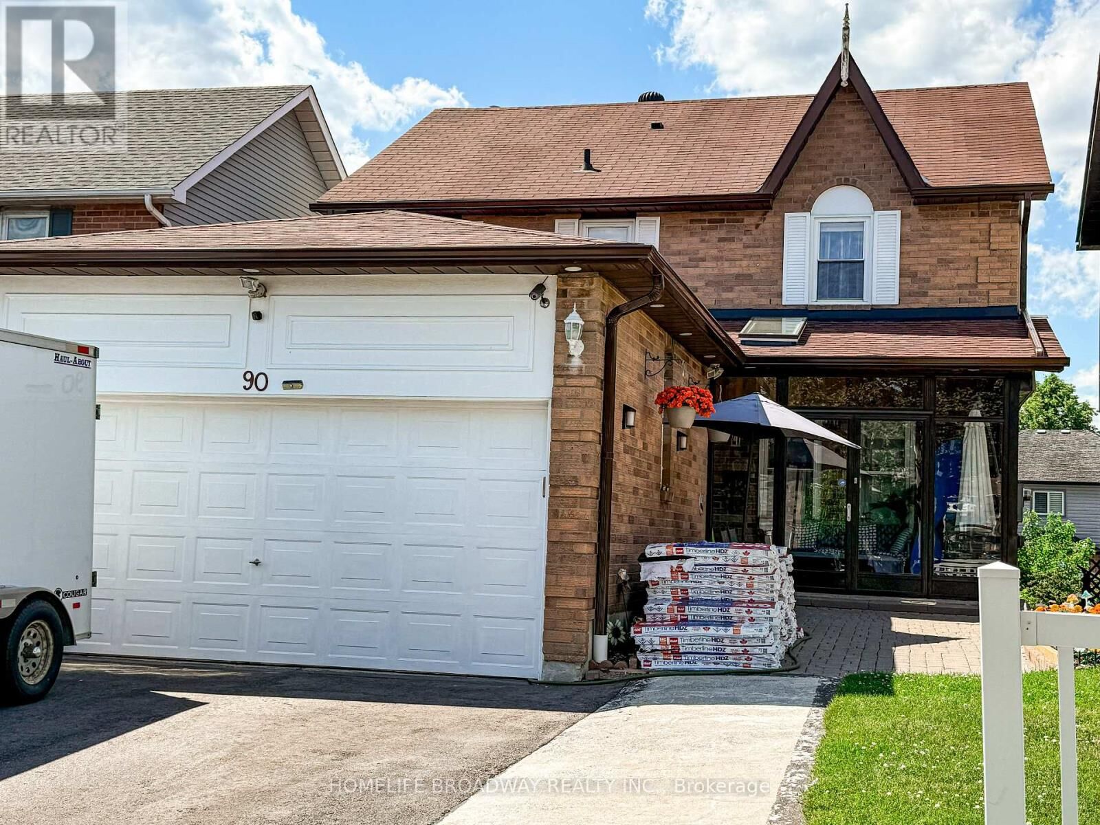 Property Photo: 90 Chapman Drive ON L1T 3E6