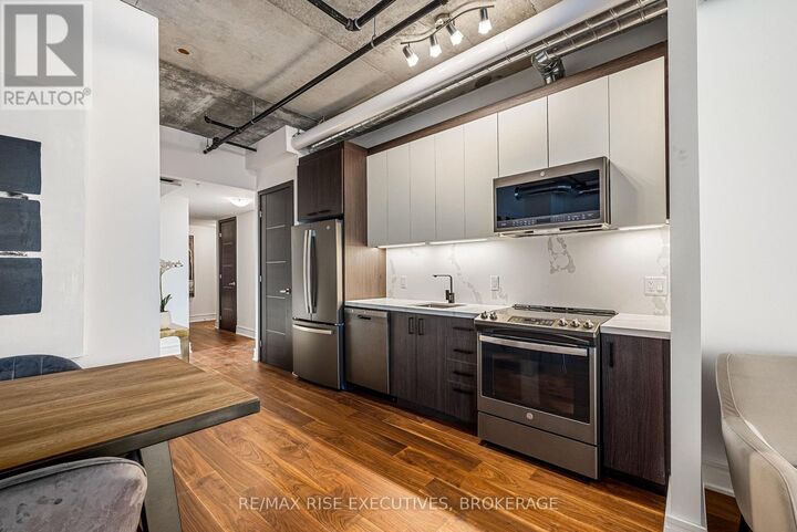 Property Photo:  150 Marketplace Avenue 806  ON K2J 6V2 