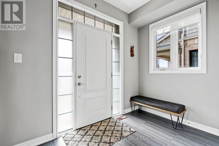 Property Photo: 60 Waterview Lane ON L3M 0H2