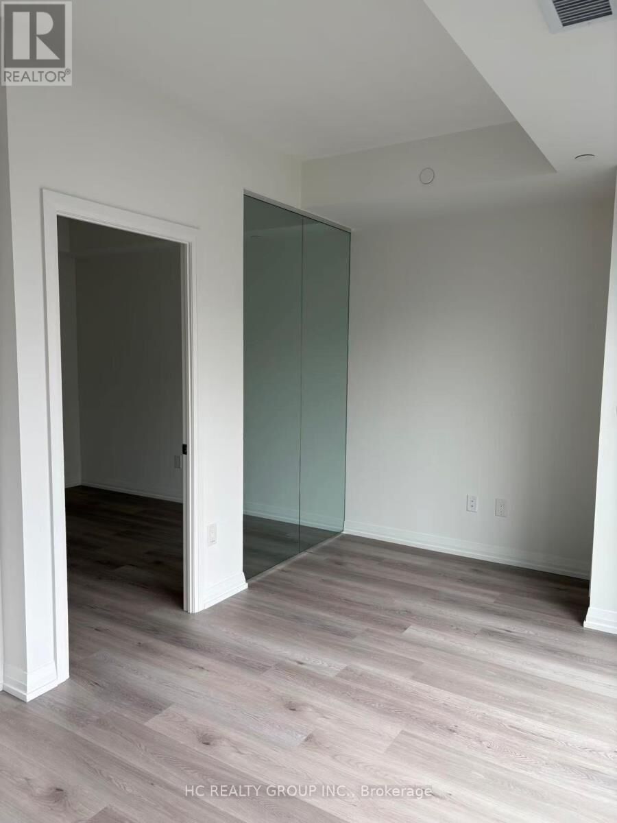 Property Photo:  280 Dundas Street West 713  ON M5T 0E3 