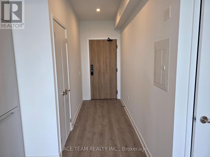 Property Photo:  1 Fairview Road 3007  ON L5A 4C6 