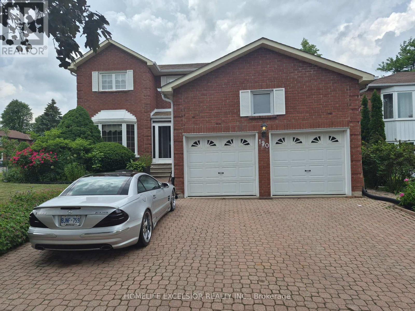 Property Photo:  190 Raymerville Drive North  ON L3P 6S8 
