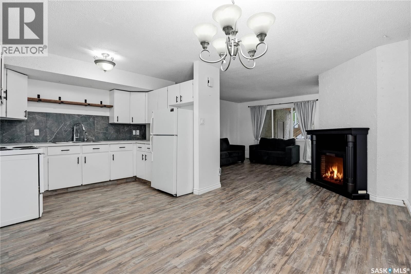 Property Photo:  6906 Blakeney Drive  SK S4X 2N5 