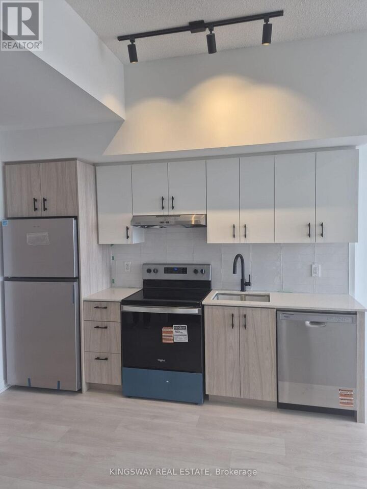 Property Photo: 4878 Powers Common 911 ON L7M 2B4