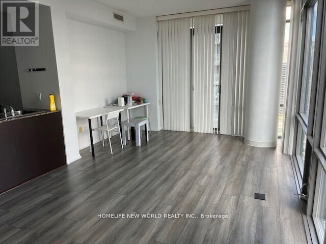 Property Photo: 38 Grenville Street 3208 ON M4Y 1A5