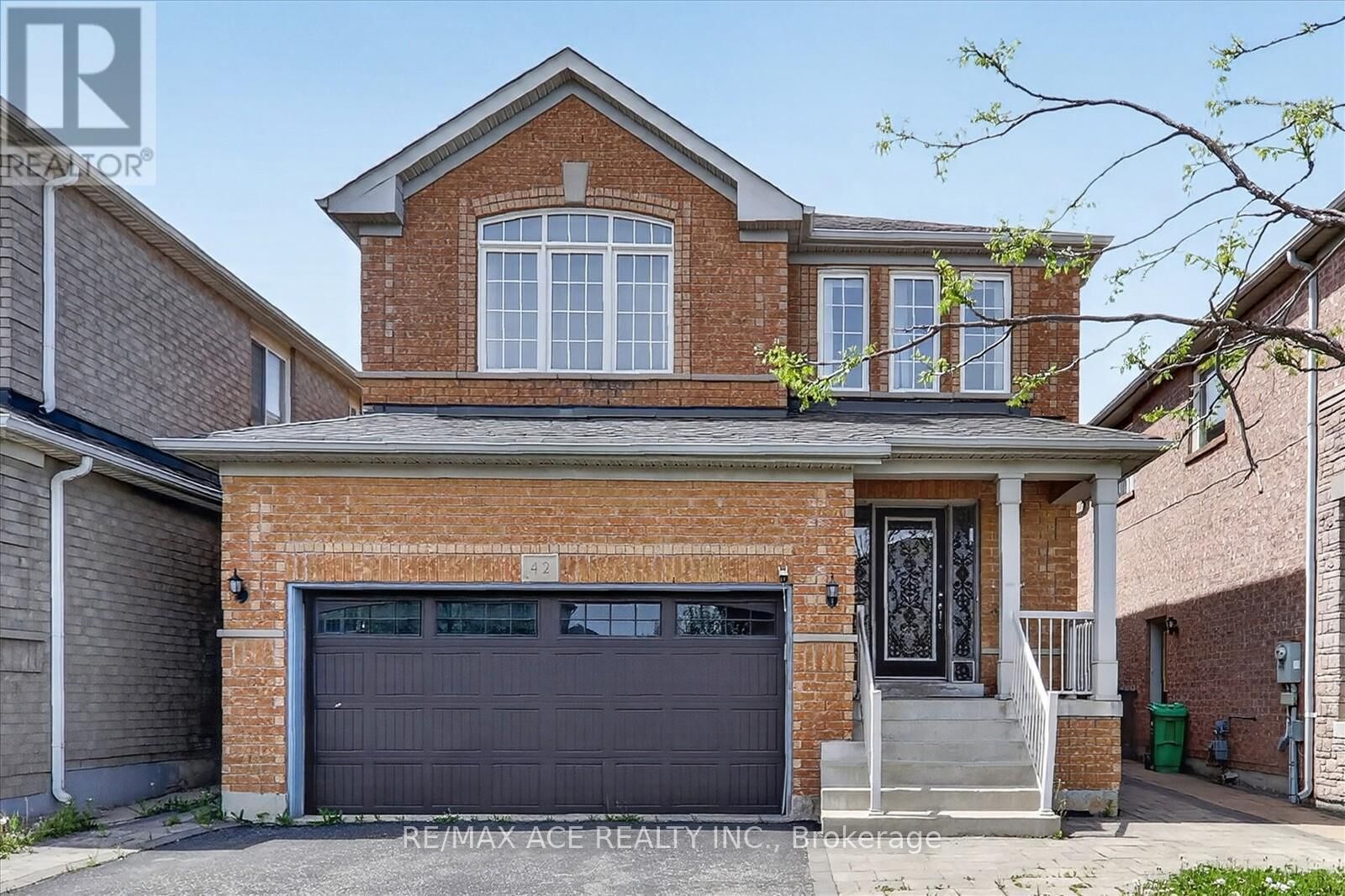 Property Photo: 42 Feather Reed Way ON L6R 3A3