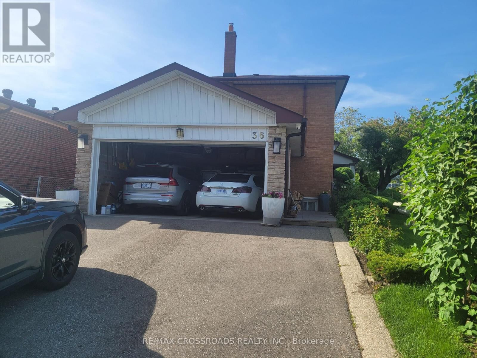 Property Photo: 36 Caverley Drive ON M9R 2L8