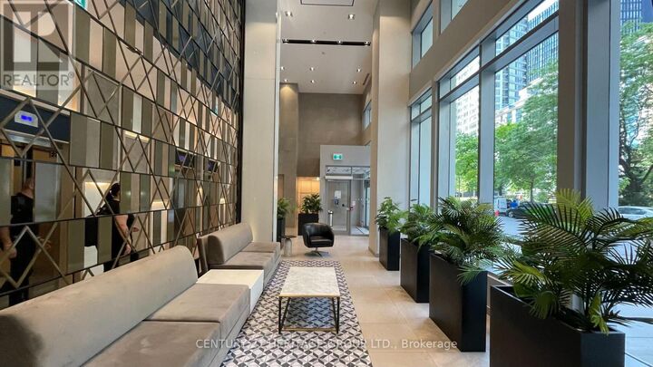 Property Photo:  77 Mutual Street 1401  ON M5B 0B9 