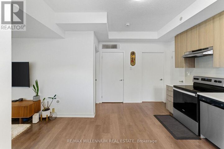 Property Photo:  60 Orchid Place Drive 1  ON M1B 0C4 