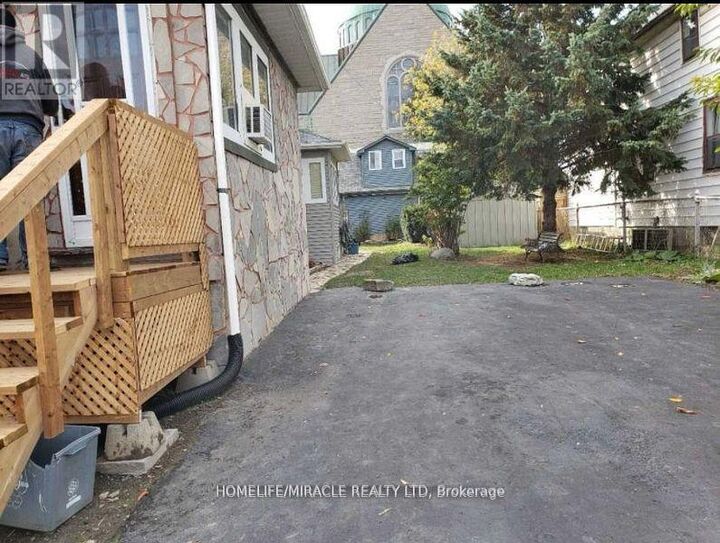 Property Photo:  598 Front Street Unit 2  ON L1H 4V4 