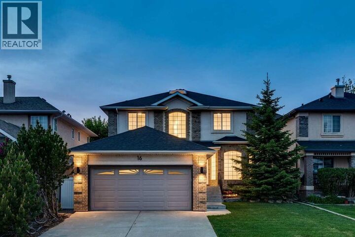 Property Photo: 16 Simcrest Point Southwest AB T3H 4K1
