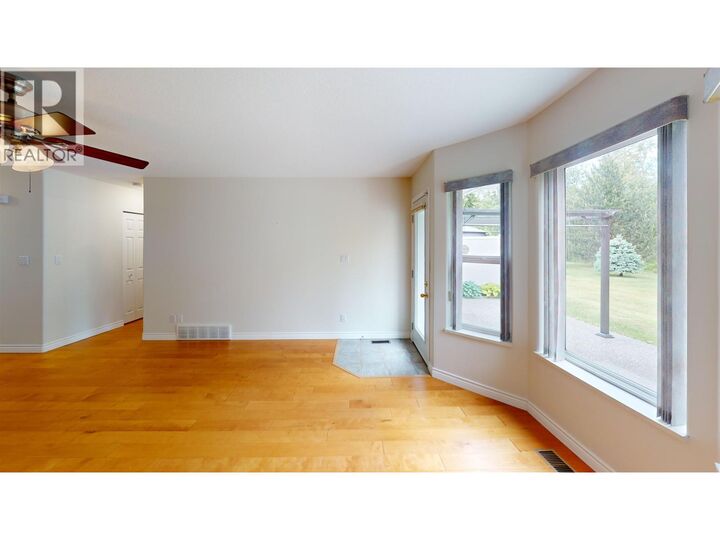 Property Photo: 490 Lewis Drive 25 BC V2J 5W2