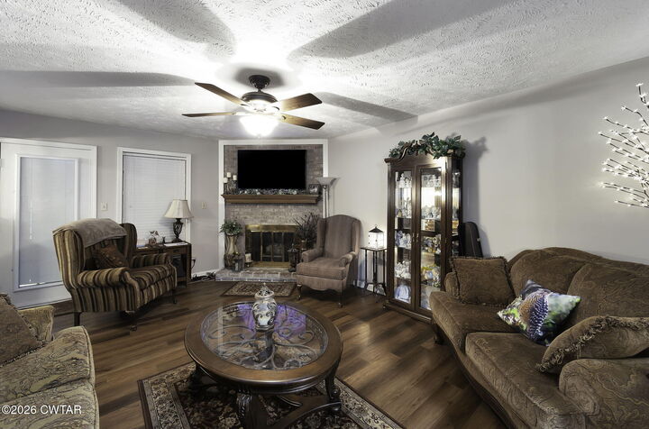 Property Photo: 102 Candlewick Drive TN 38305