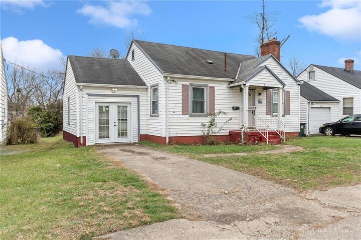 Property Photo: 3648 W Siebenthaler Avenue OH 45406
