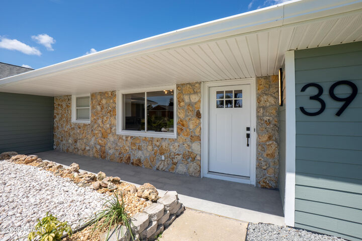 Property Photo:  39 Sea Harbor Drive E  FL 32176 