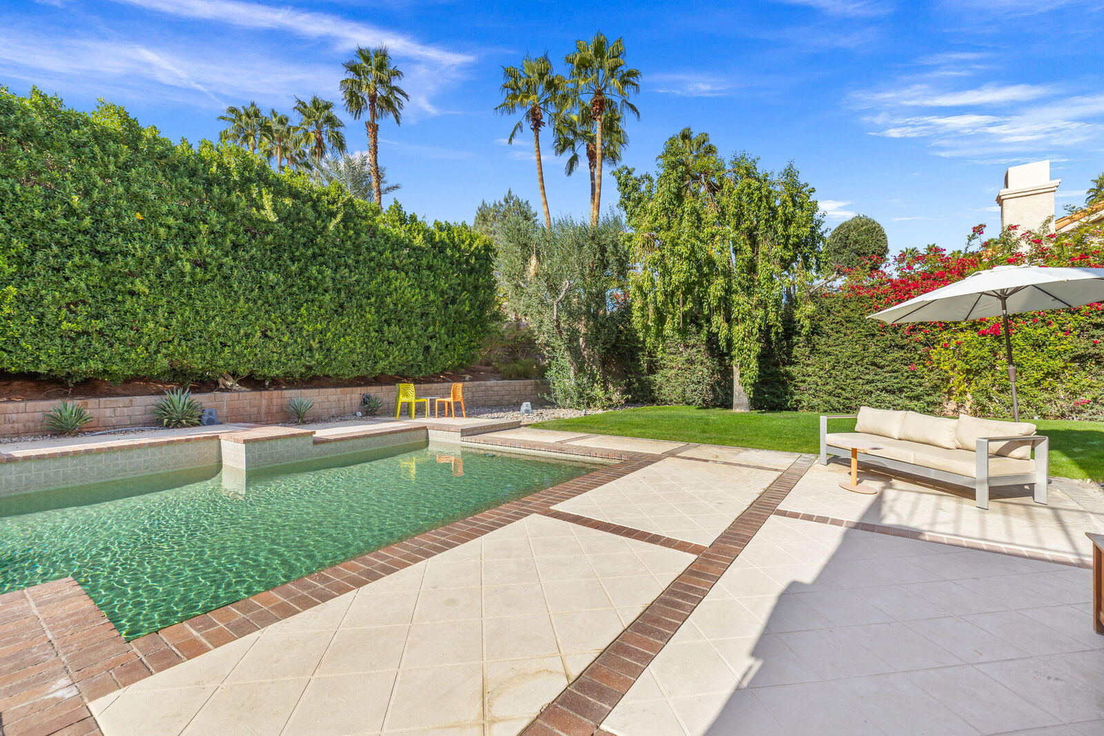 Property Photo:  403 Cypress Point Drive  CA 92211 