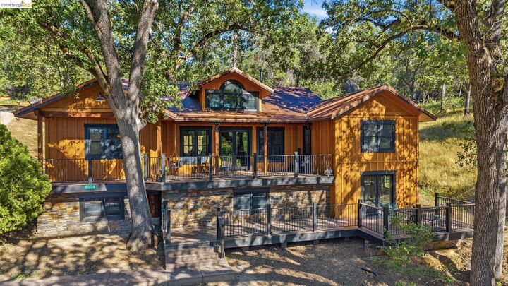 Property Photo:  18521 Woodham Carne Rd  CA 95370 