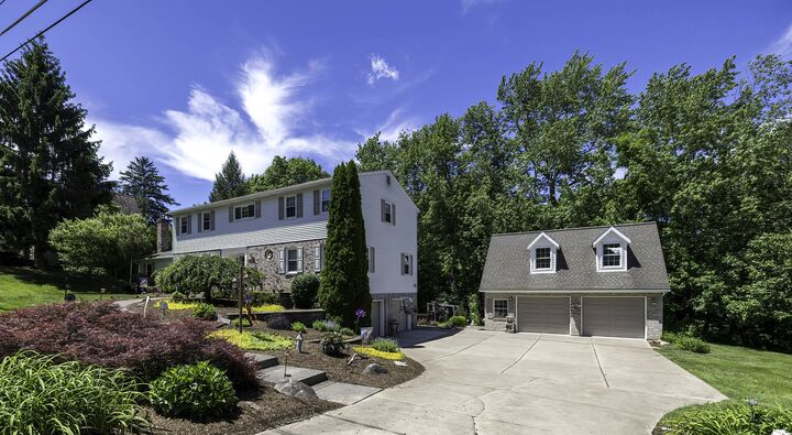 Property Photo:  326 W Arlington Road  PA 16509 