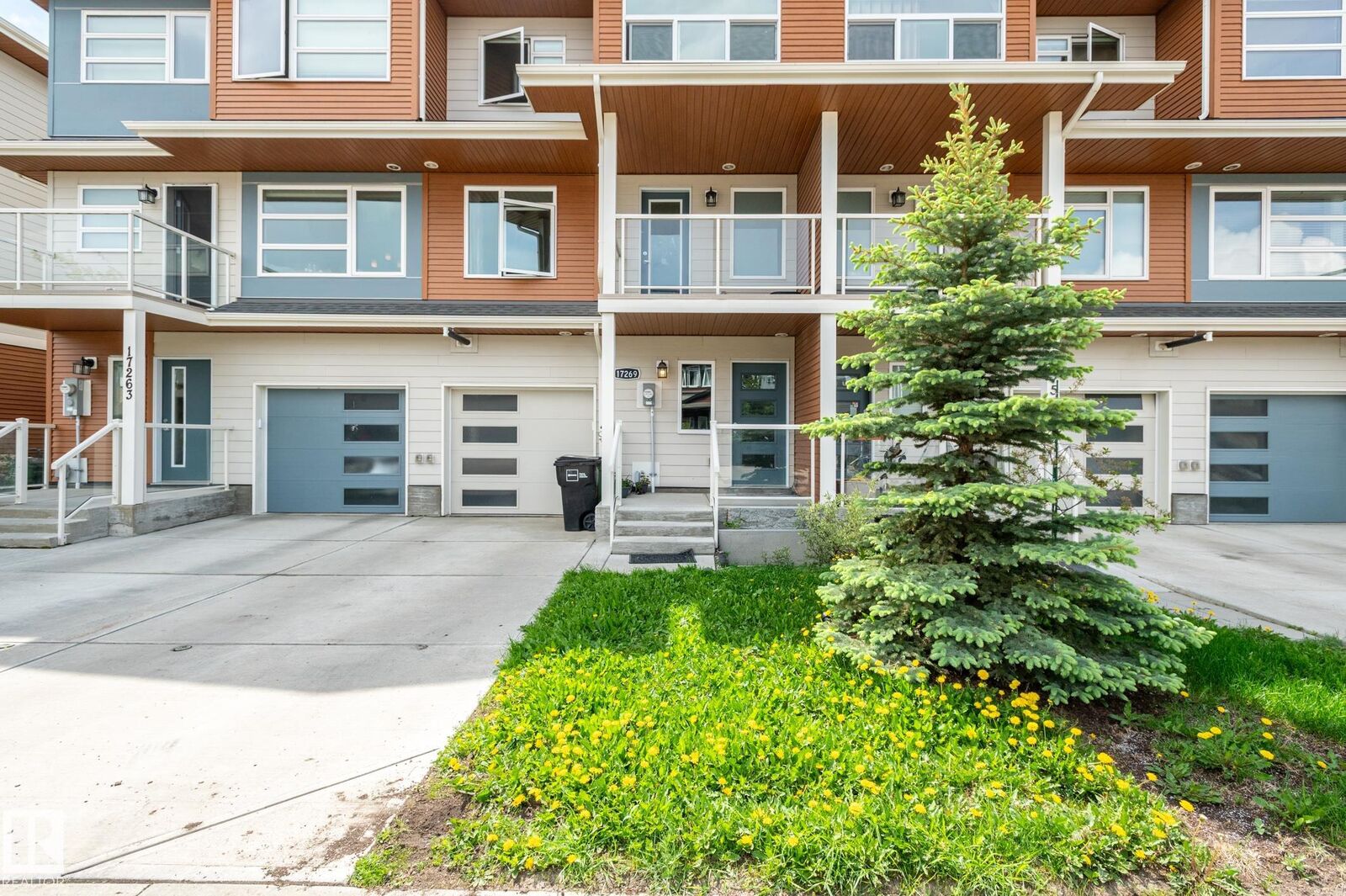 Property Photo: 17269 9 Avenue SW AB T6W 3V4