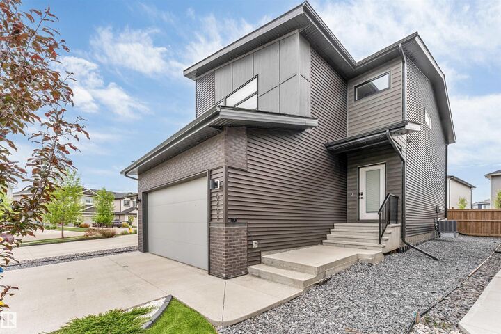 Property Photo: 6203 47 Avenue AB T4X 0G7