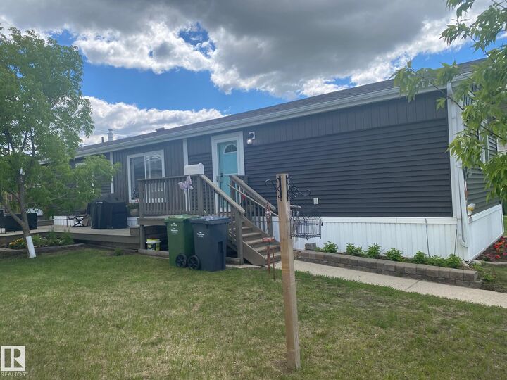 Property Photo: 4809 49 Avenue AB T9A 0G5