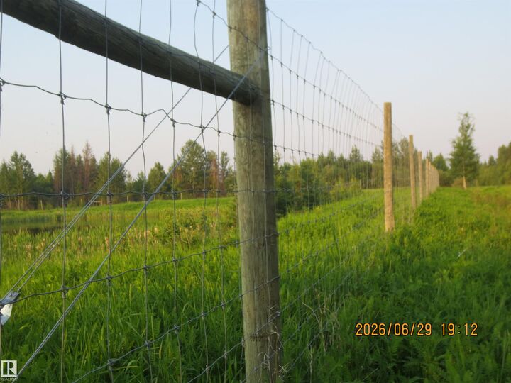 Property Photo: 13530 Township Road 550 AB T7E 3Z4