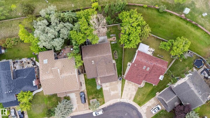 Property Photo: 4107 147 Street NW AB T6H 5V6