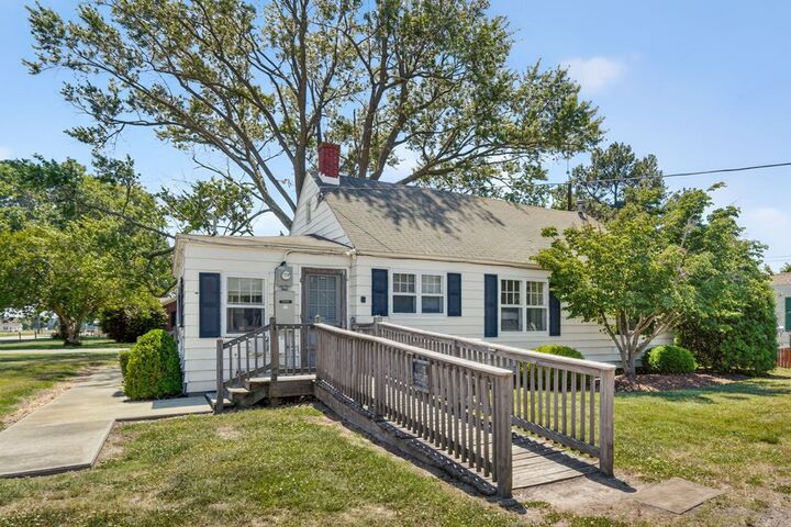 Property Photo:  19080 Greenbush Rd  VA 23421 