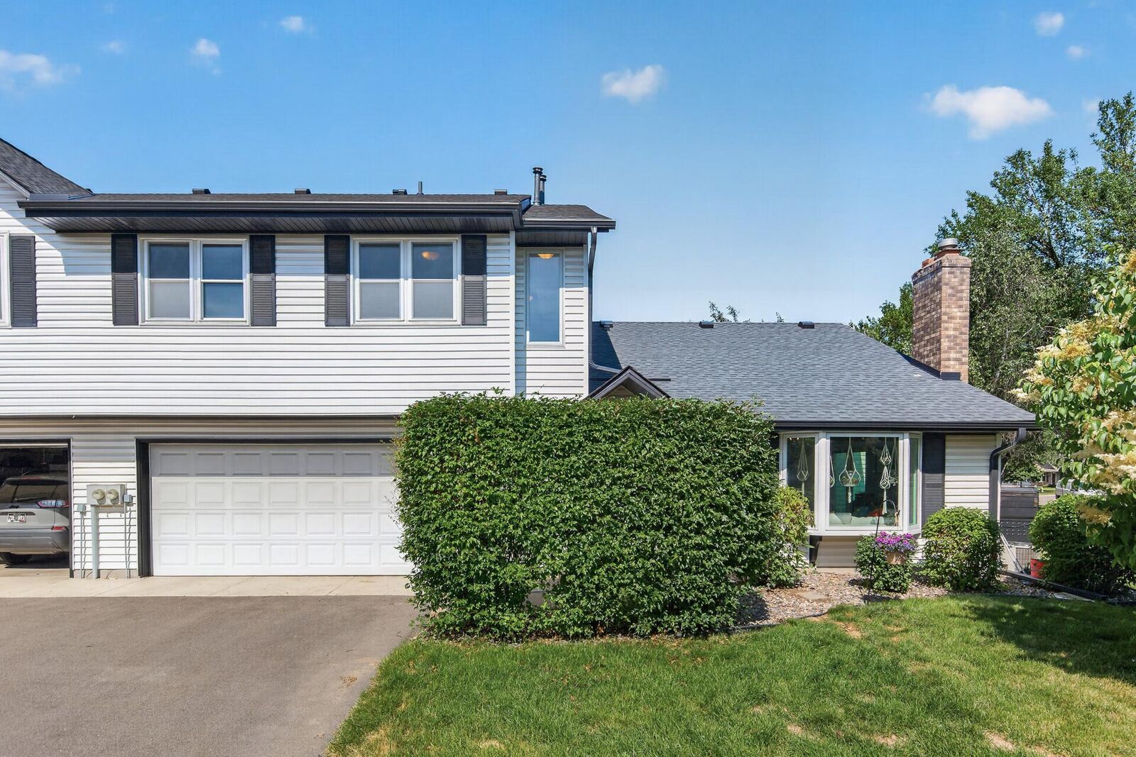 Property Photo: 3608 Gershwin Lane N MN 55128