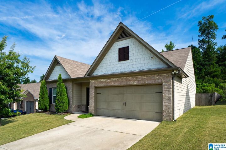 Property Photo: 4516 Winchester Hills Way AL 35215