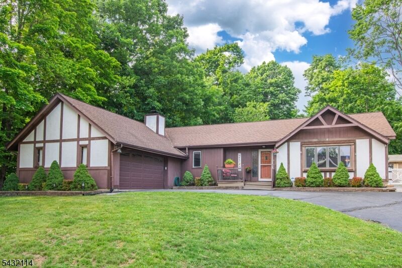 Property Photo: 14 Stanley Pl NJ 07828