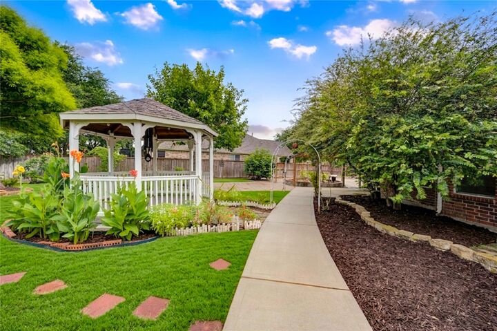 Property Photo: 8402 Port Branch Drive TX 77406