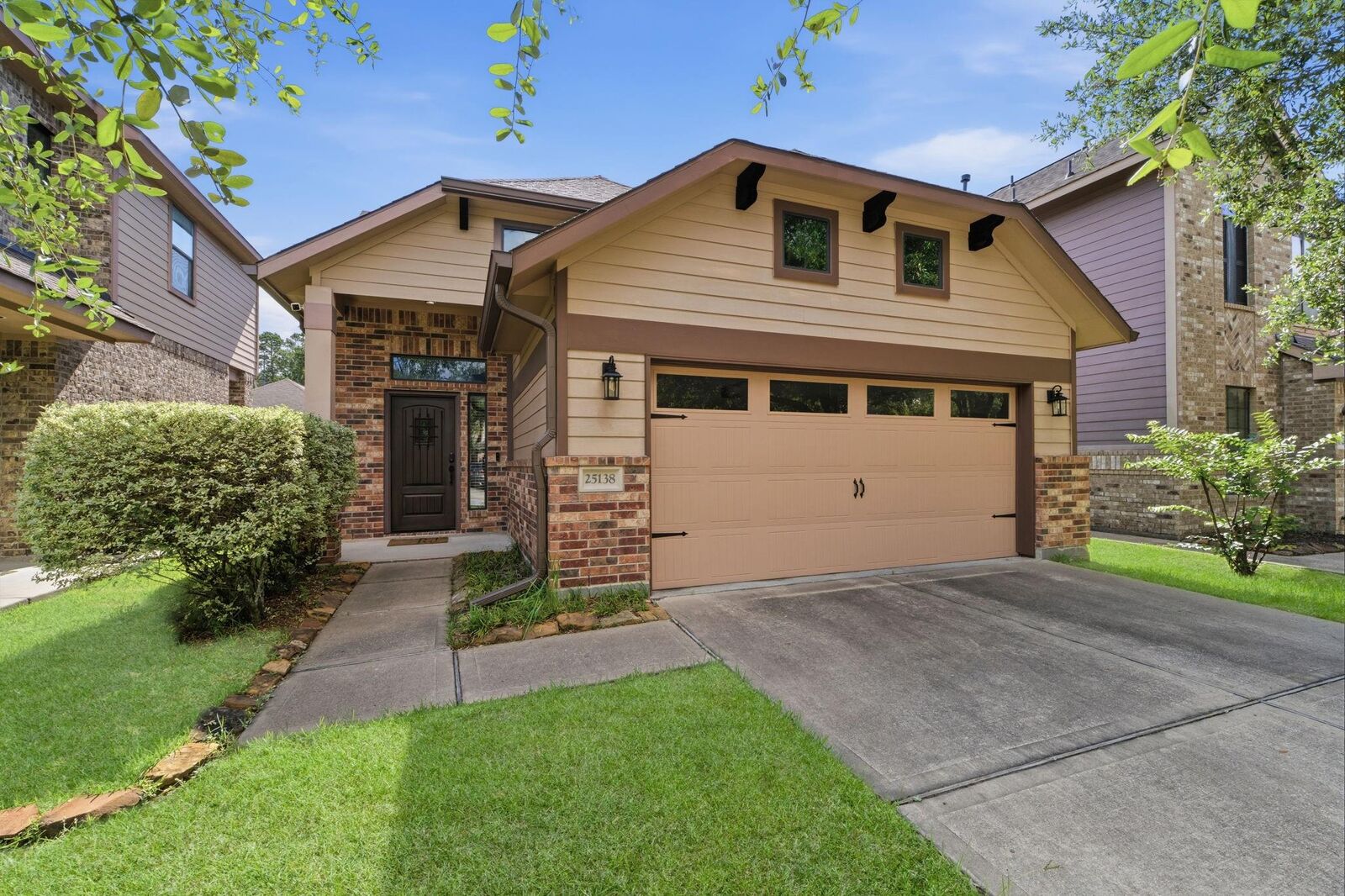 Property Photo: 25138 Andris Lane TX 77386