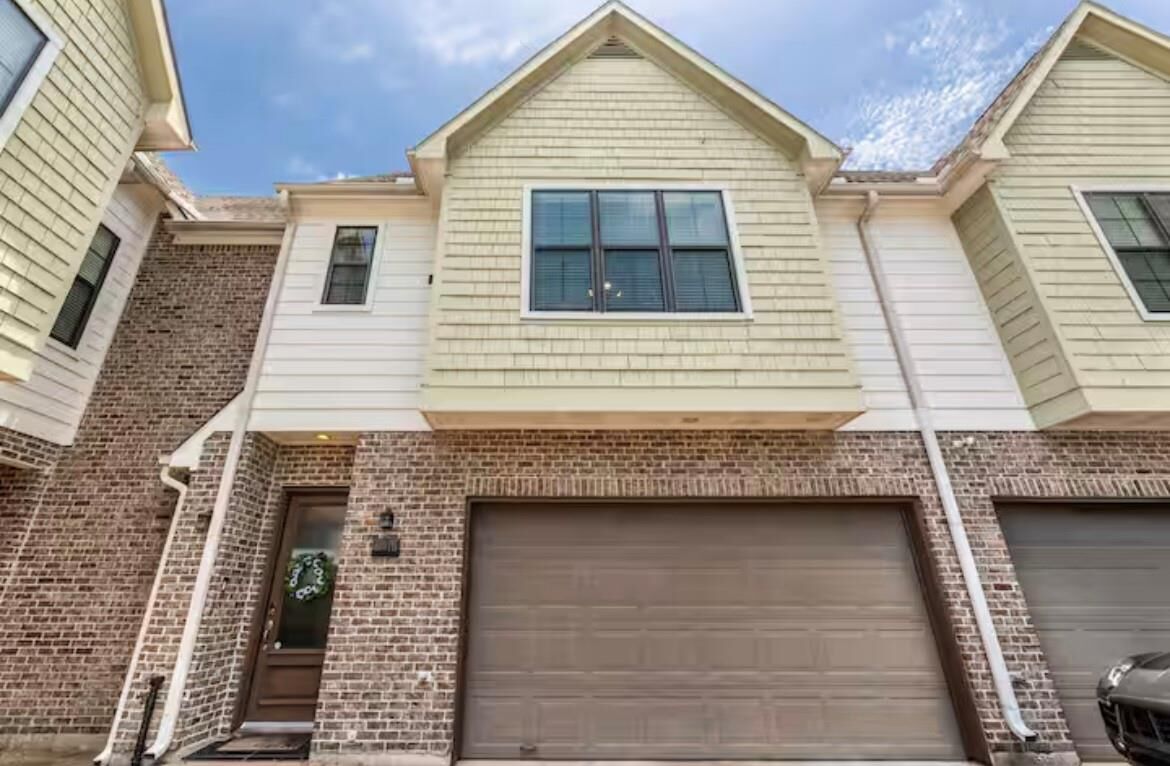 Property Photo: 4001 Dallas Street B TX 77023
