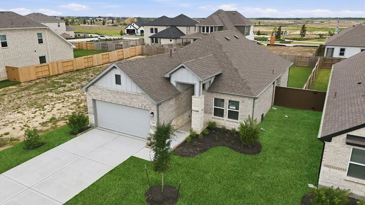 Property Photo: 13218 Hayden Peak Drive TX 77583